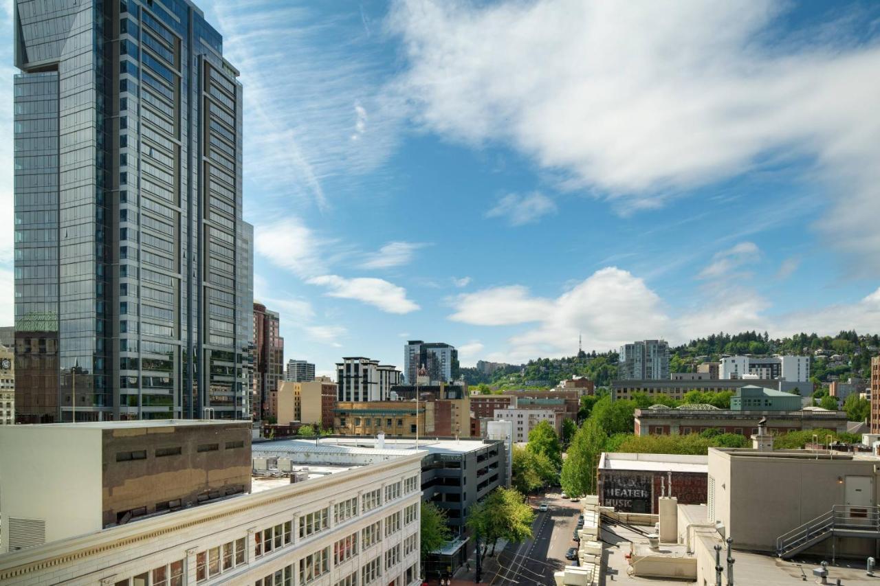 ホテル Moxy Portland Downtown エクステリア 写真