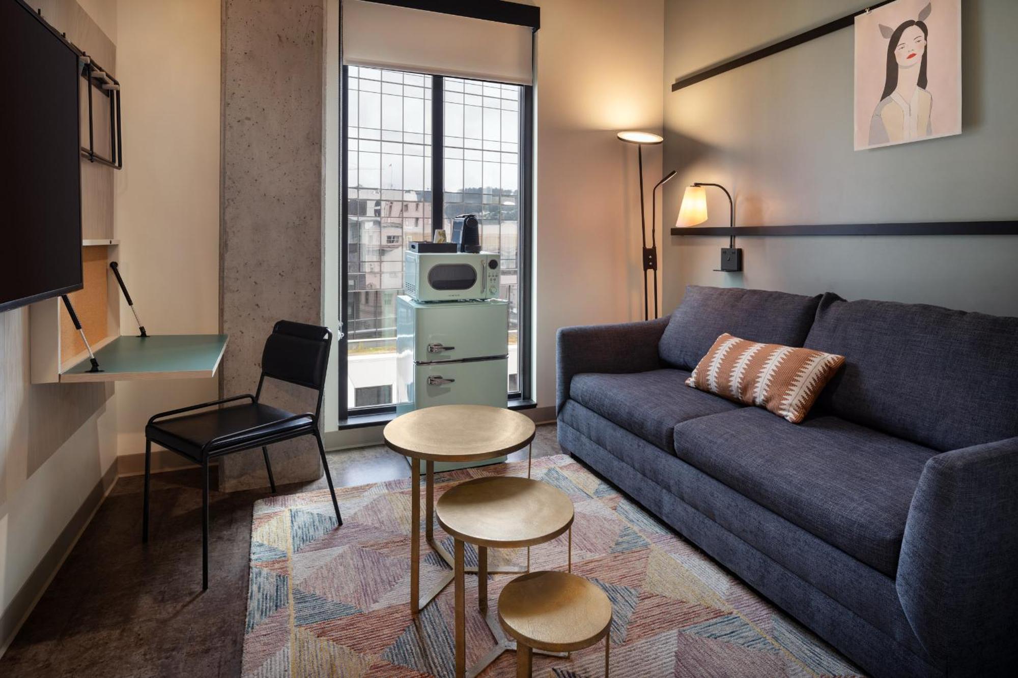 ホテル Moxy Portland Downtown エクステリア 写真