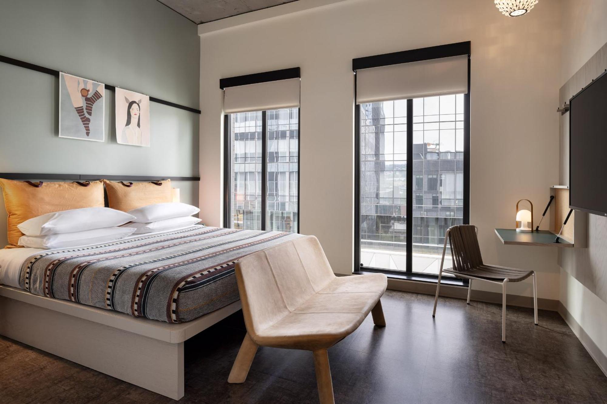 ホテル Moxy Portland Downtown エクステリア 写真
